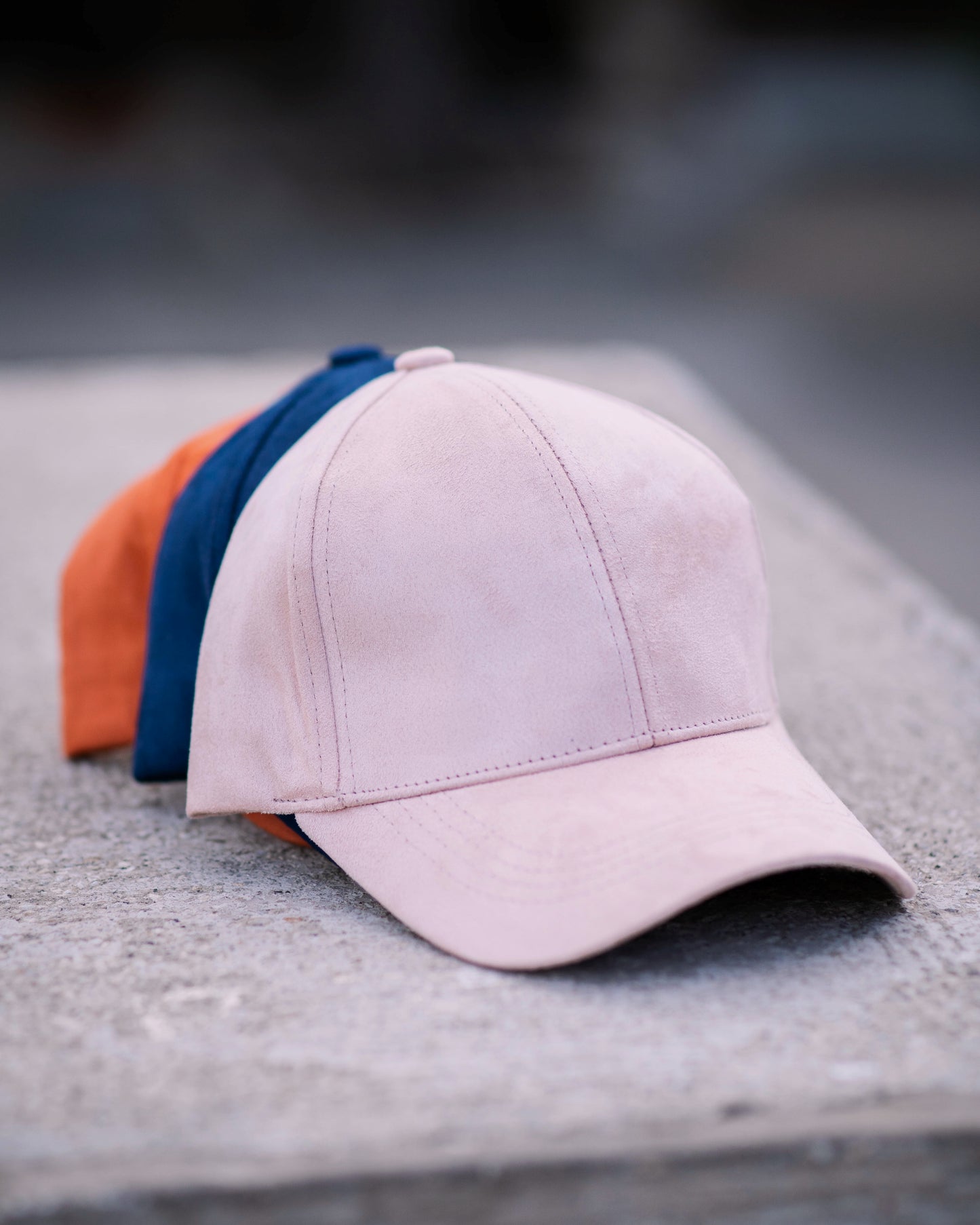 LIGHT PINK